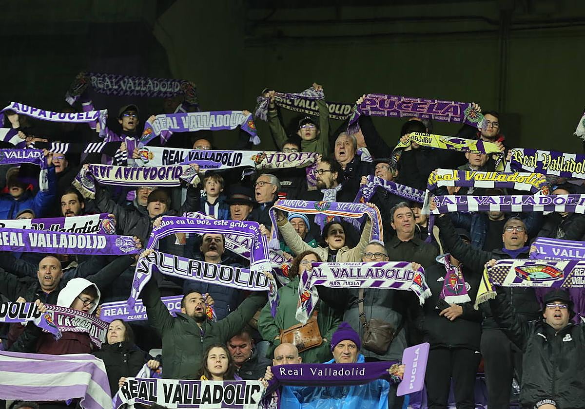 La afición del Pucela, en las gradas del estadio