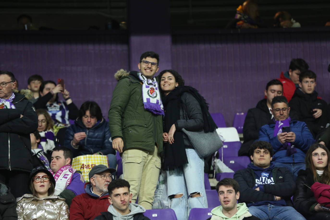 Búscate en la grada del José Zorrilla (1/4)