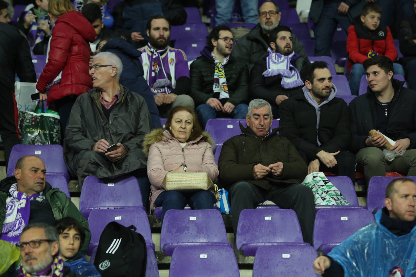 Búscate en la grada del José Zorrilla (2/4)