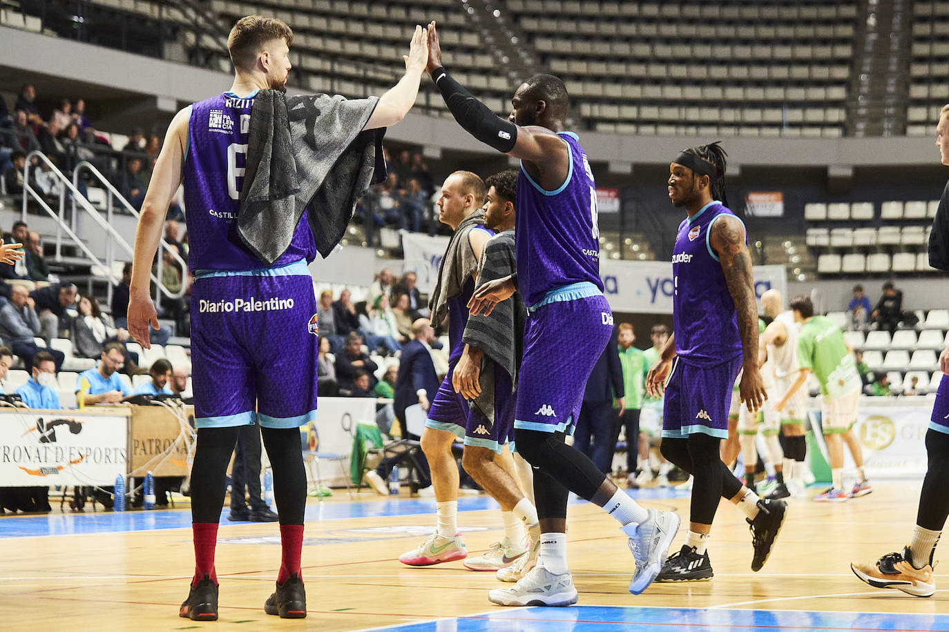 Tau Castelló 85-80 Zunder Palencia