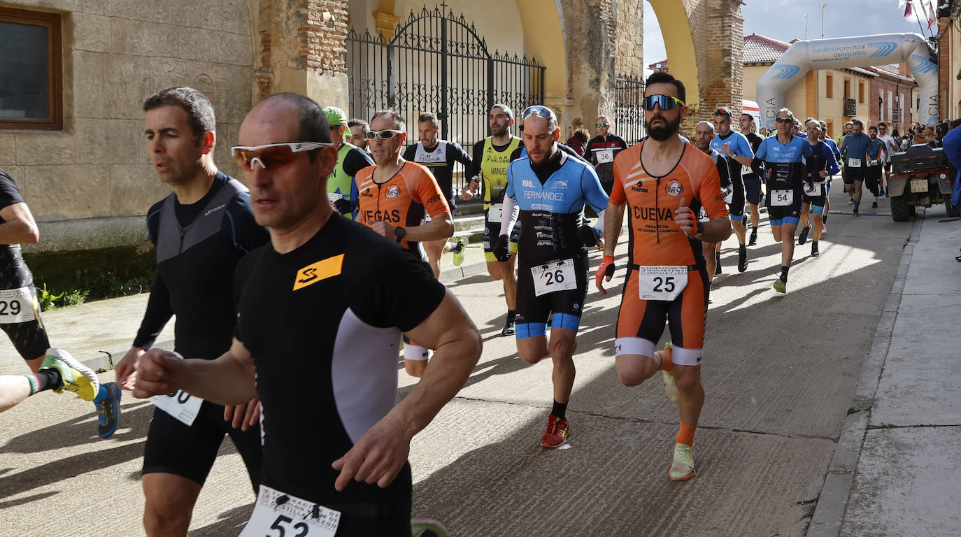 Medio centenar de participantes en el Duatlón de Villasarracino