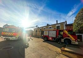 Los bomberos, en el lugar de los hechos.