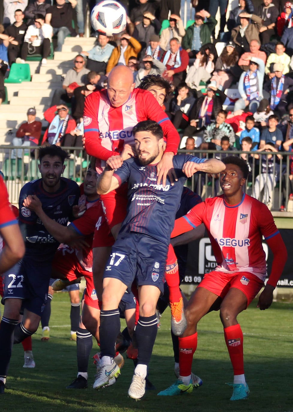 Derrota de la Gimnástica frente al Navalcarnero (0-1)