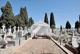 Así avanzan los trabajos en las fosas comunes del cementerio de El Carmen