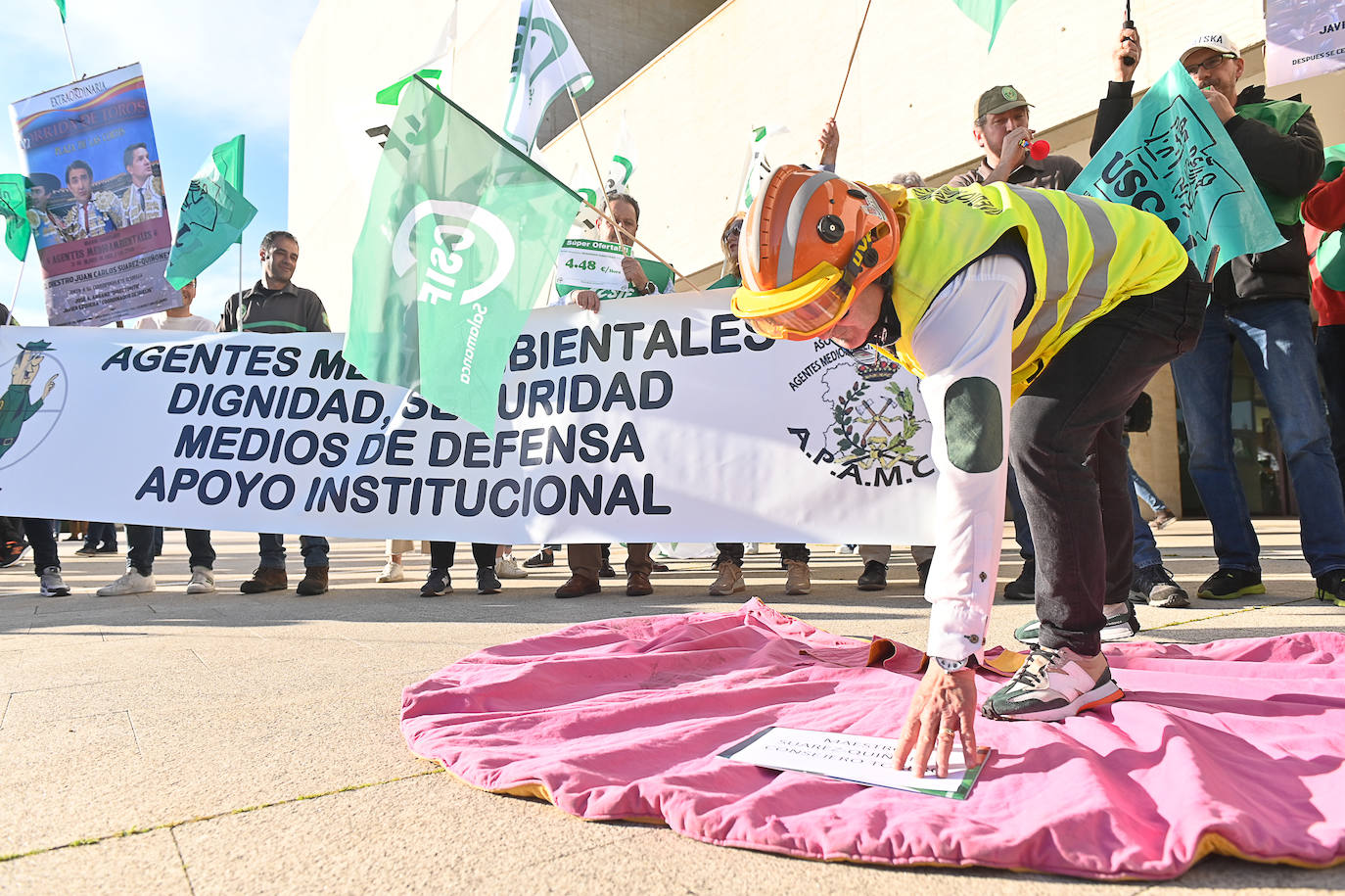 Las protestas de los agentes forestales, en imágenes