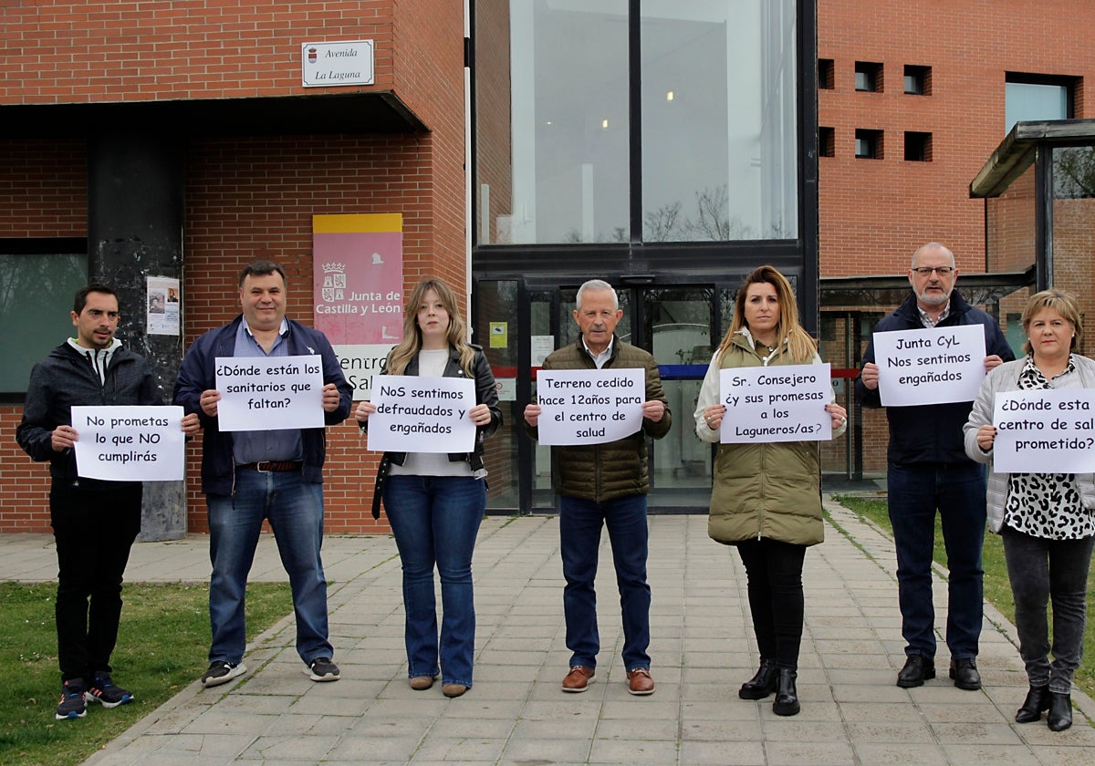 Manifestación de Independientes por Laguna por el nuevo Centro de Salud del municipio