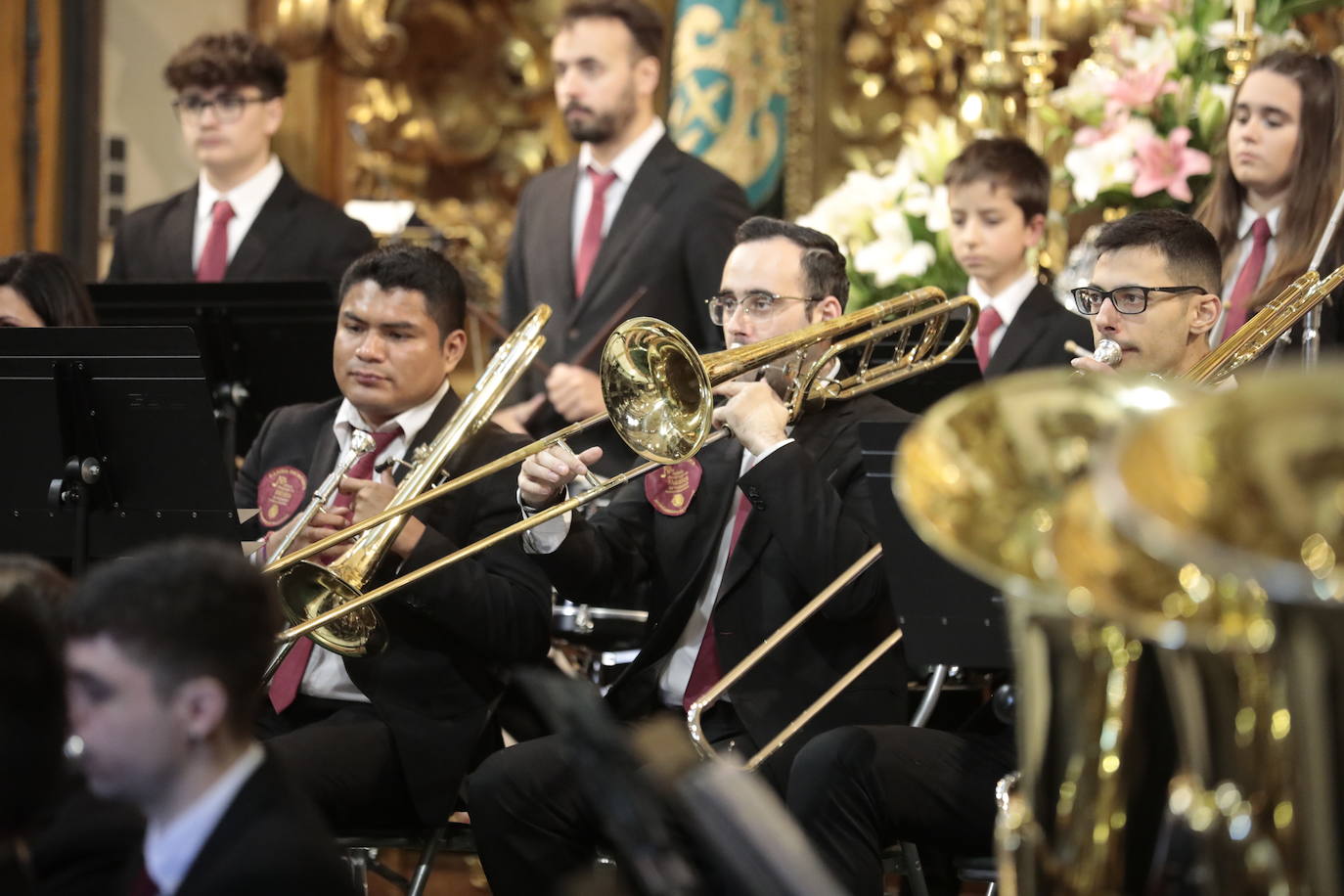 La banda municipal ofrece un concierto en la iglesia de la Vera Cruz