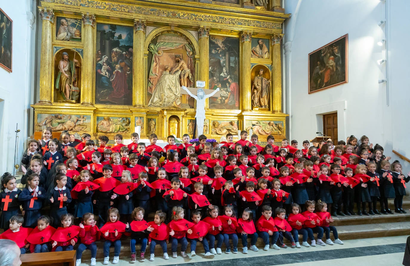 Procesión infantil en el Colegio Las Huelgas