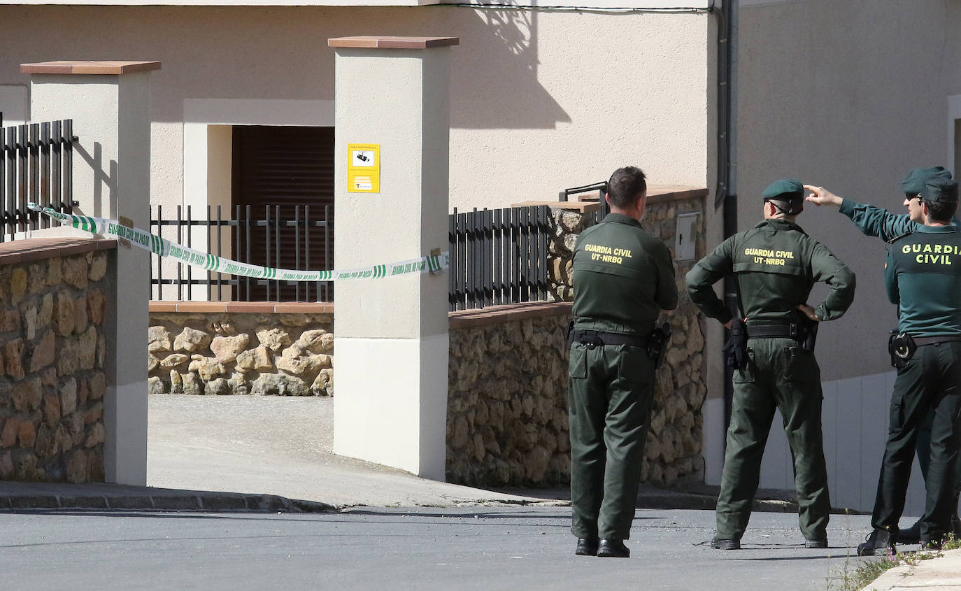 Operativo de la Guardia Civil para esclarecer las muertes en Carbonero de Ahusín