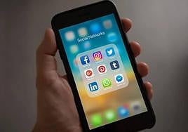 La DGT advierte de una nueva estafa a través de WhatsApp