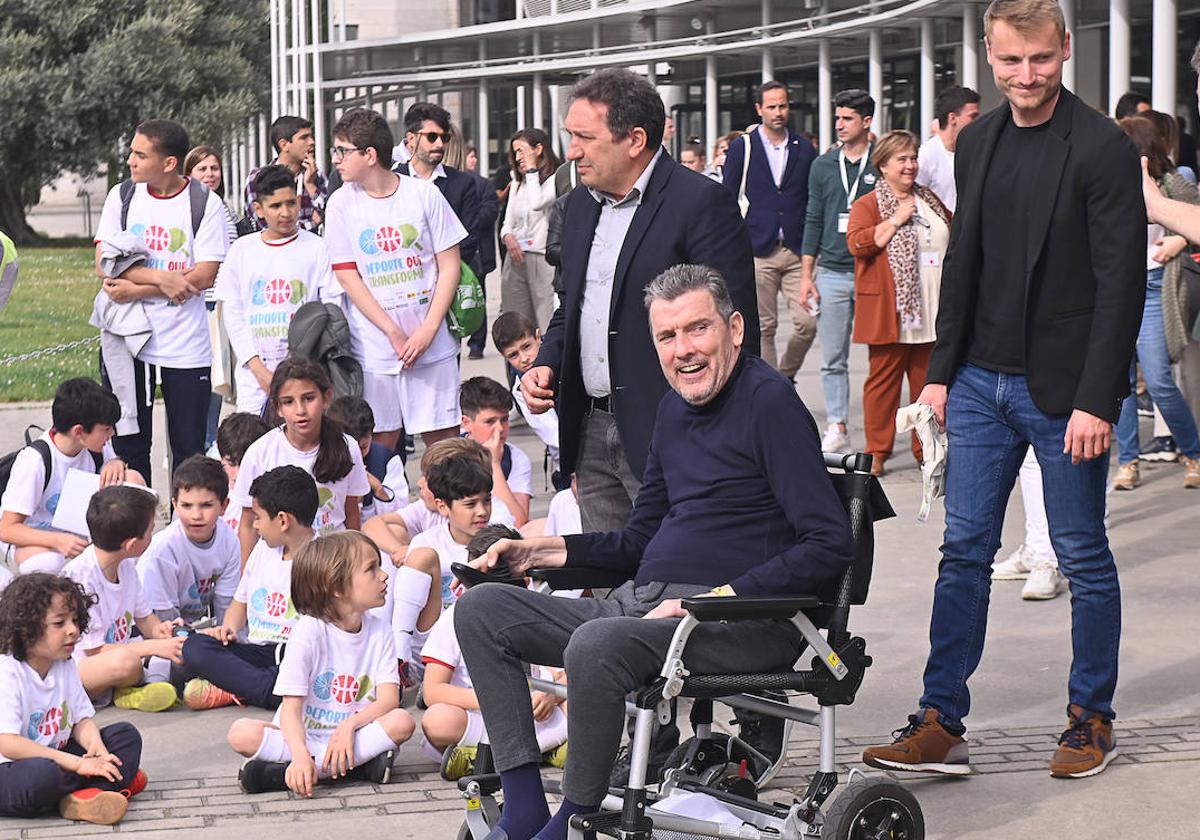 Juan Carlos Unzué, en primer término, junto a Eusebio Sacristan y Marcus Cooper.