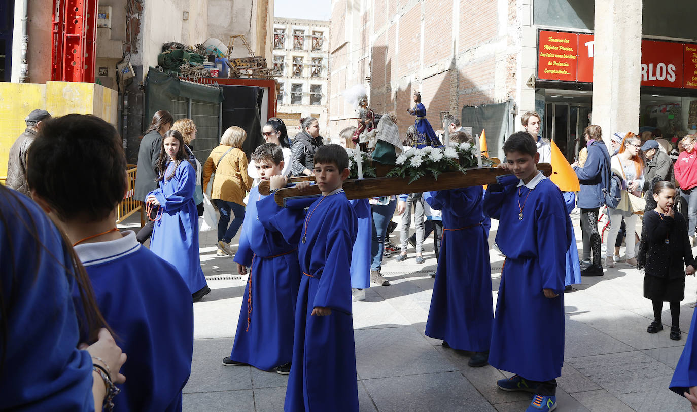 La procesión infantil del Divino Maestro por las calles de Palencia