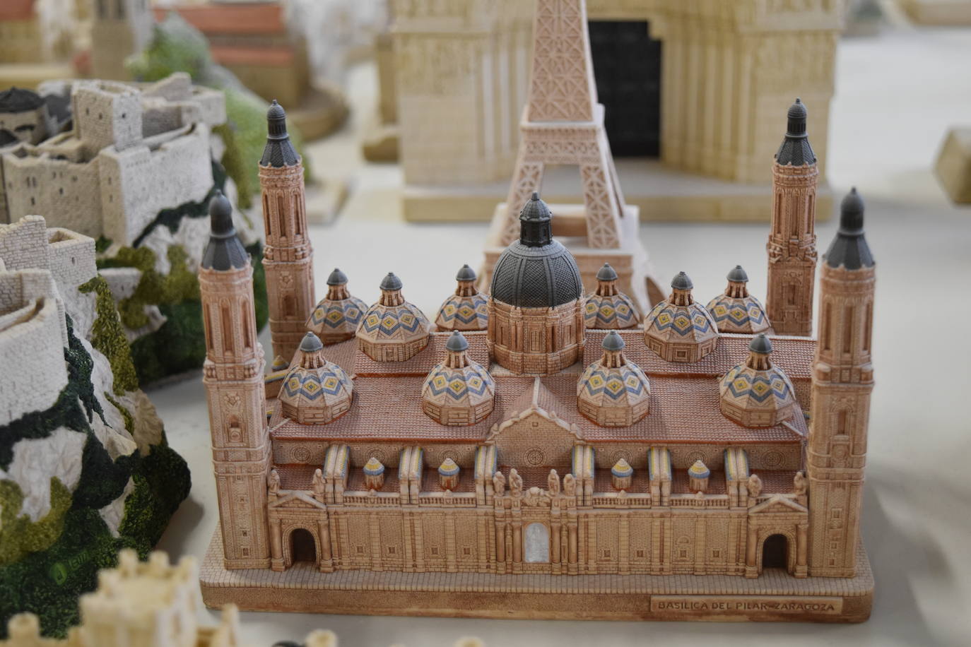 Miniaturas de arte en Aguilar