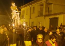 Un momento de la procesión en Villagarcía de Campos.