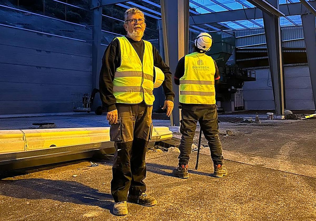 José Benito García, en la obra de Buintech en la isla de La Palma.