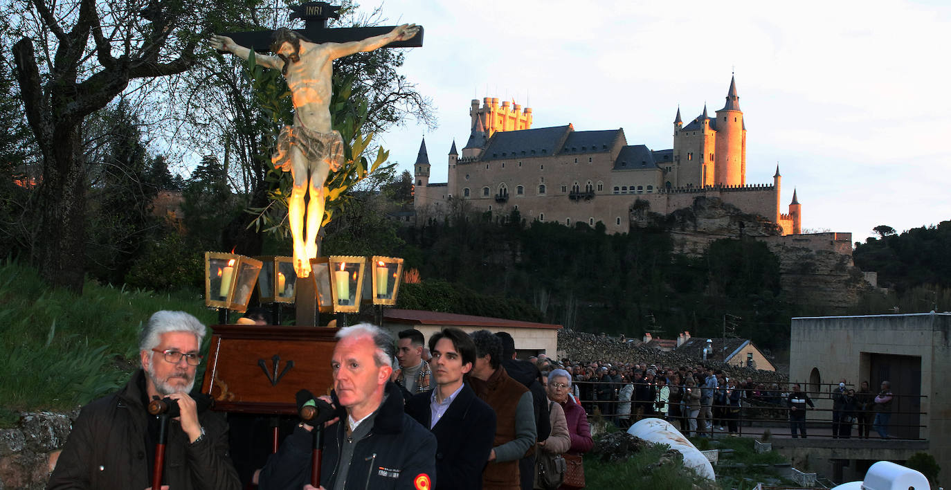 Vía Crucis de los Padres Carmelitas