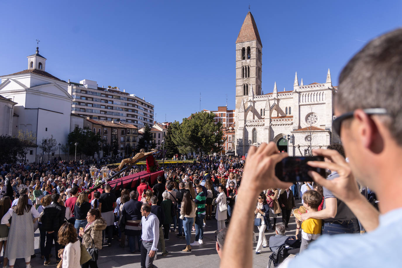 Procesión del Santísimo Cristo de la Preciosísima Sangre y de María Santísima de la Caridad de Valladolid