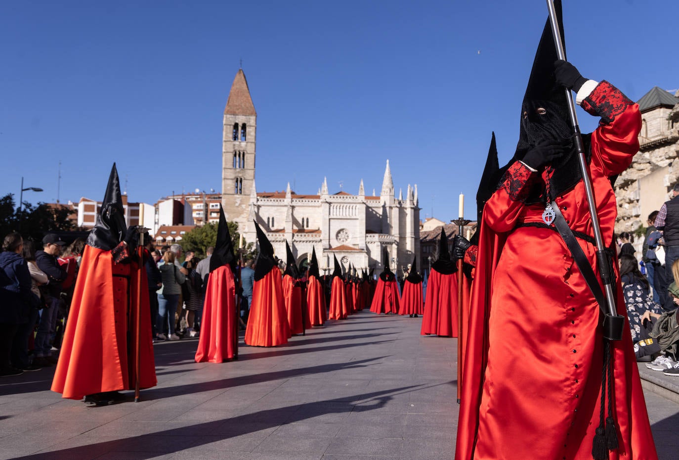 Procesión del Santísimo Cristo de la Preciosísima Sangre y de María Santísima de la Caridad de Valladolid