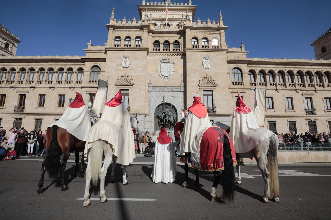 Pregón y Sermón de las Siete Palabras en la Semana Santa de Valladolid (2/2)