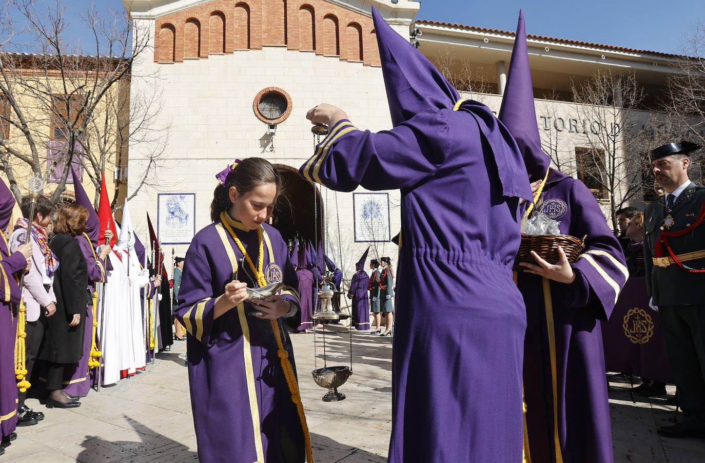 Palencia se rinde a Los Pasos, una de las procesiones más antiguas