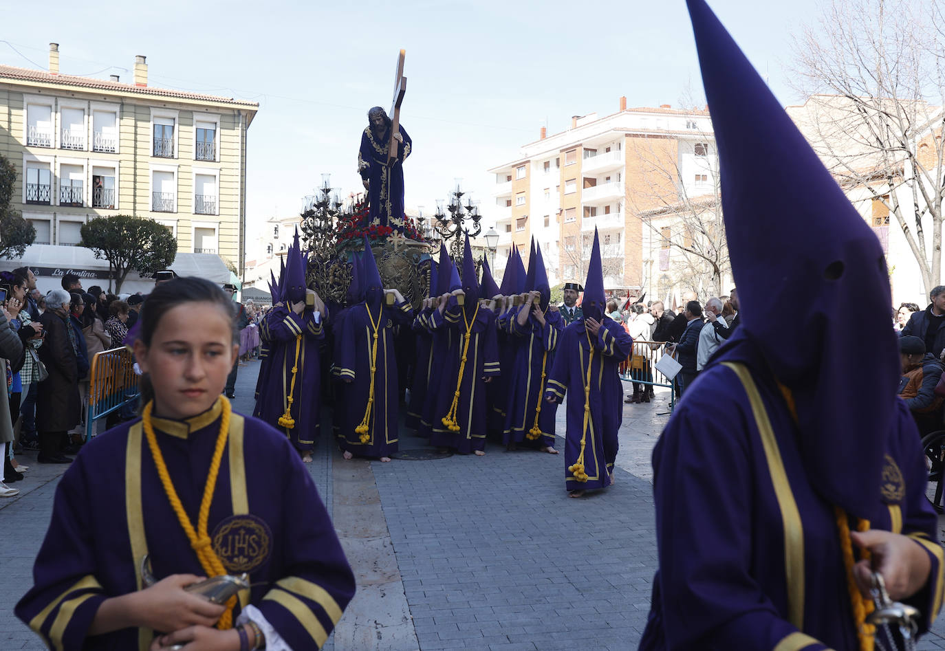 Palencia se rinde a Los Pasos, una de las procesiones más antiguas