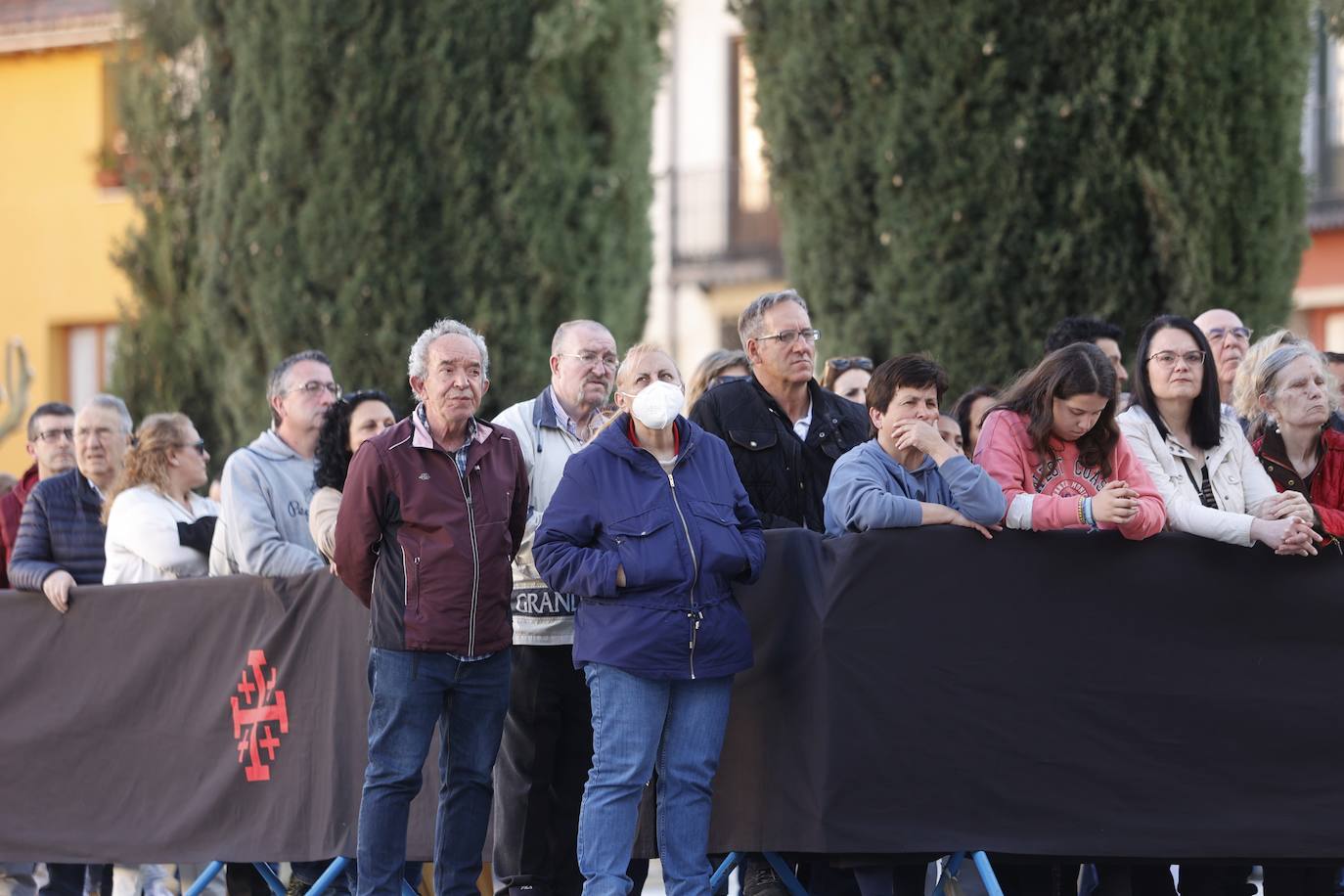 La vistosidad del Descendimiento y el Santo Entierro