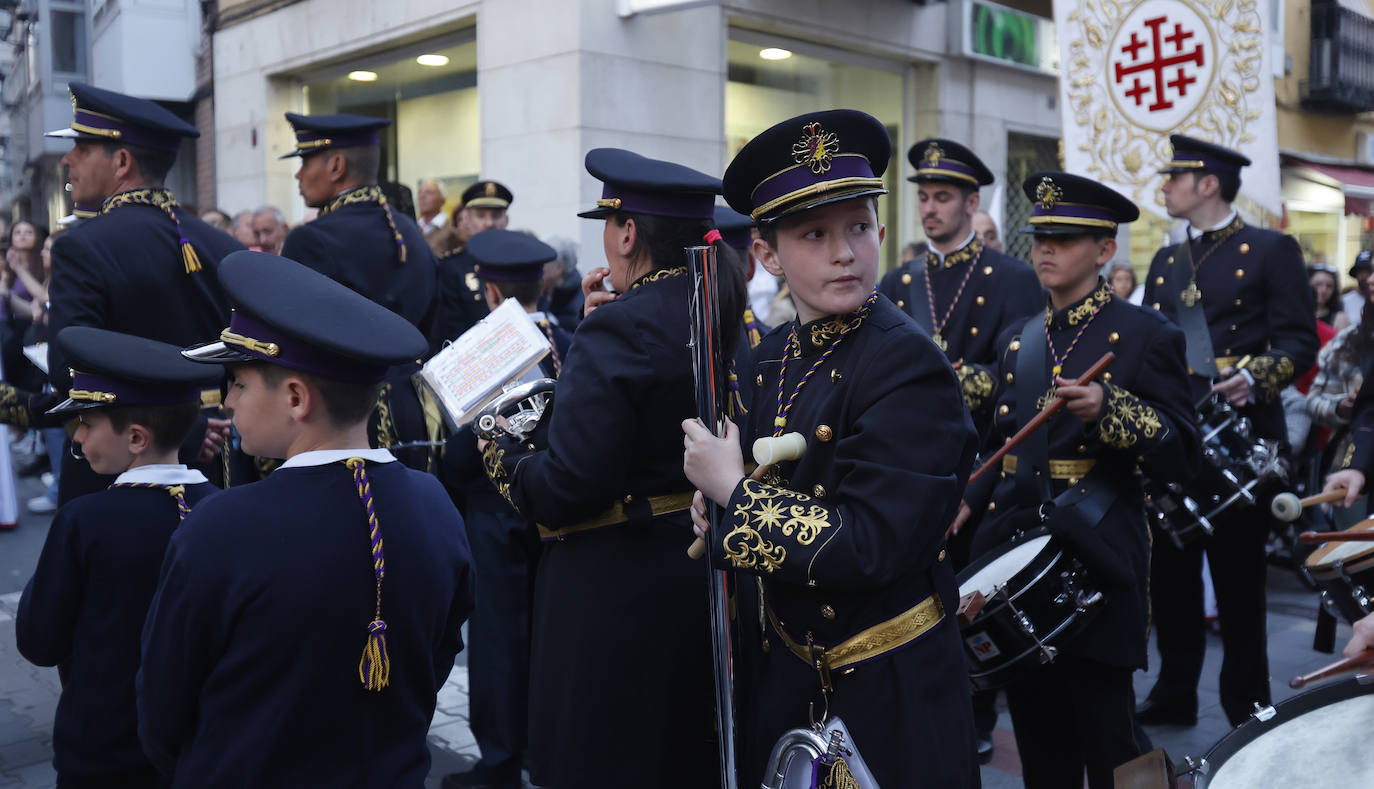 Máxima expectación en la procesión de las vírgenes