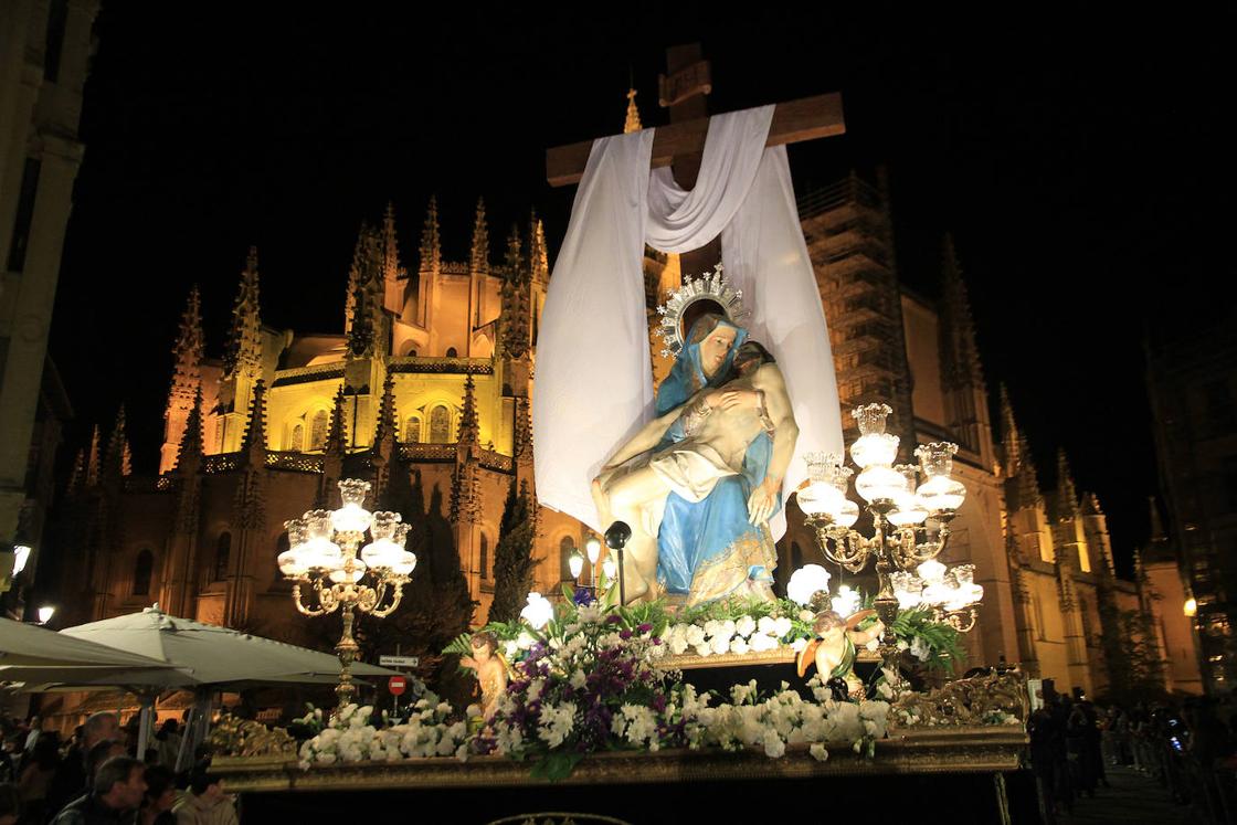 Las mejores imágenes de la Procesión del Viernes Santo