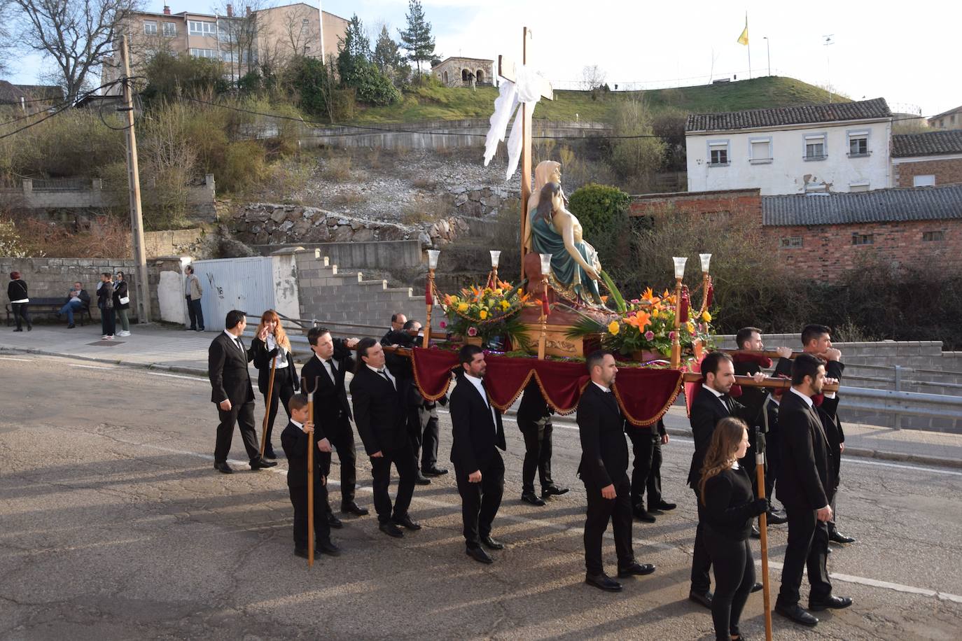 Guardo se entrega a la procesión más relevante