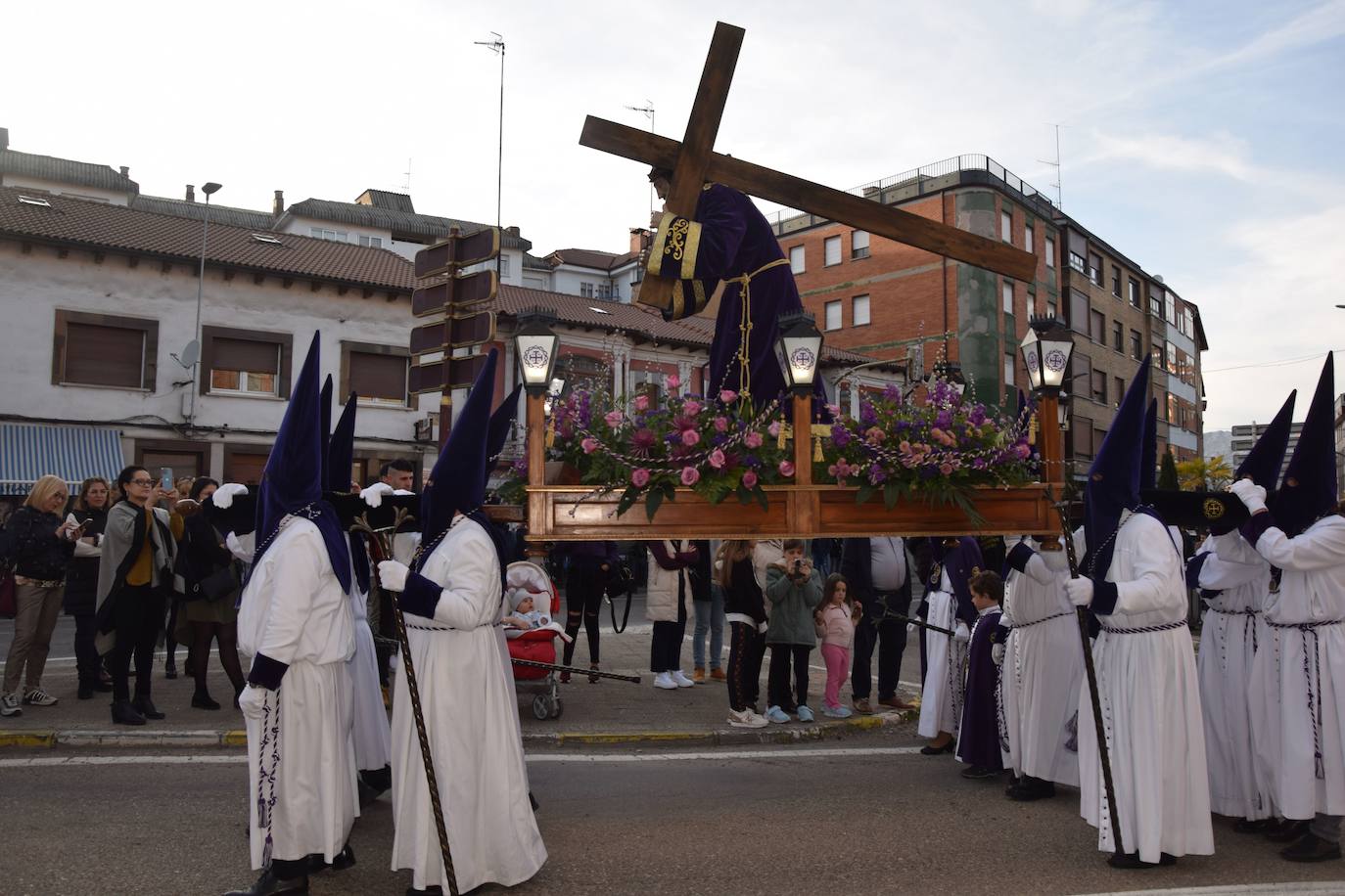 Guardo se entrega a la procesión más relevante