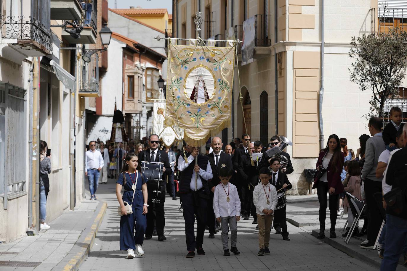 Peñafiel celebra un año más la tradicional Bajada del Ángel