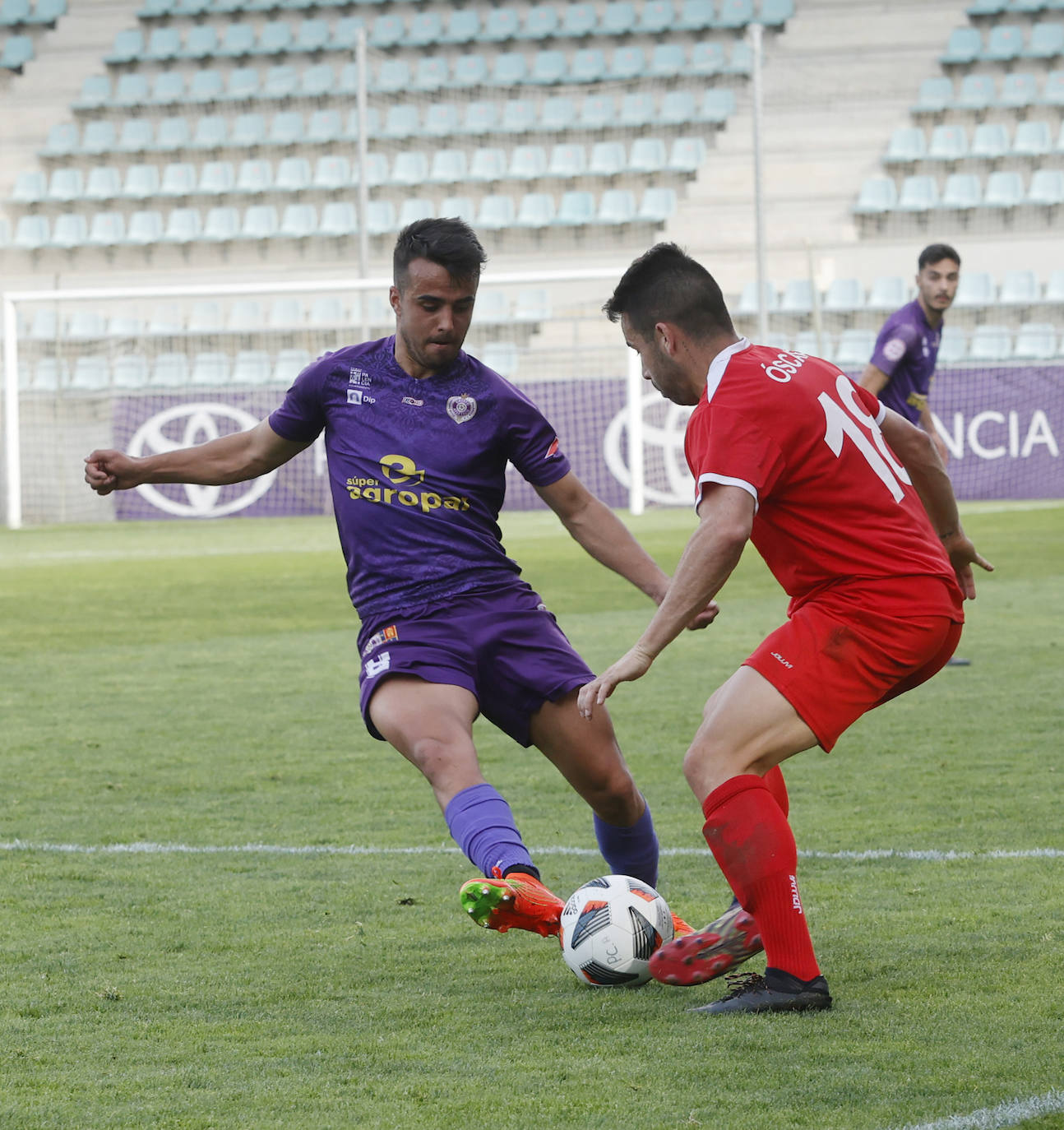 El Palencia Cristo, a un punto del &#039;play-off&#039; del descenso
