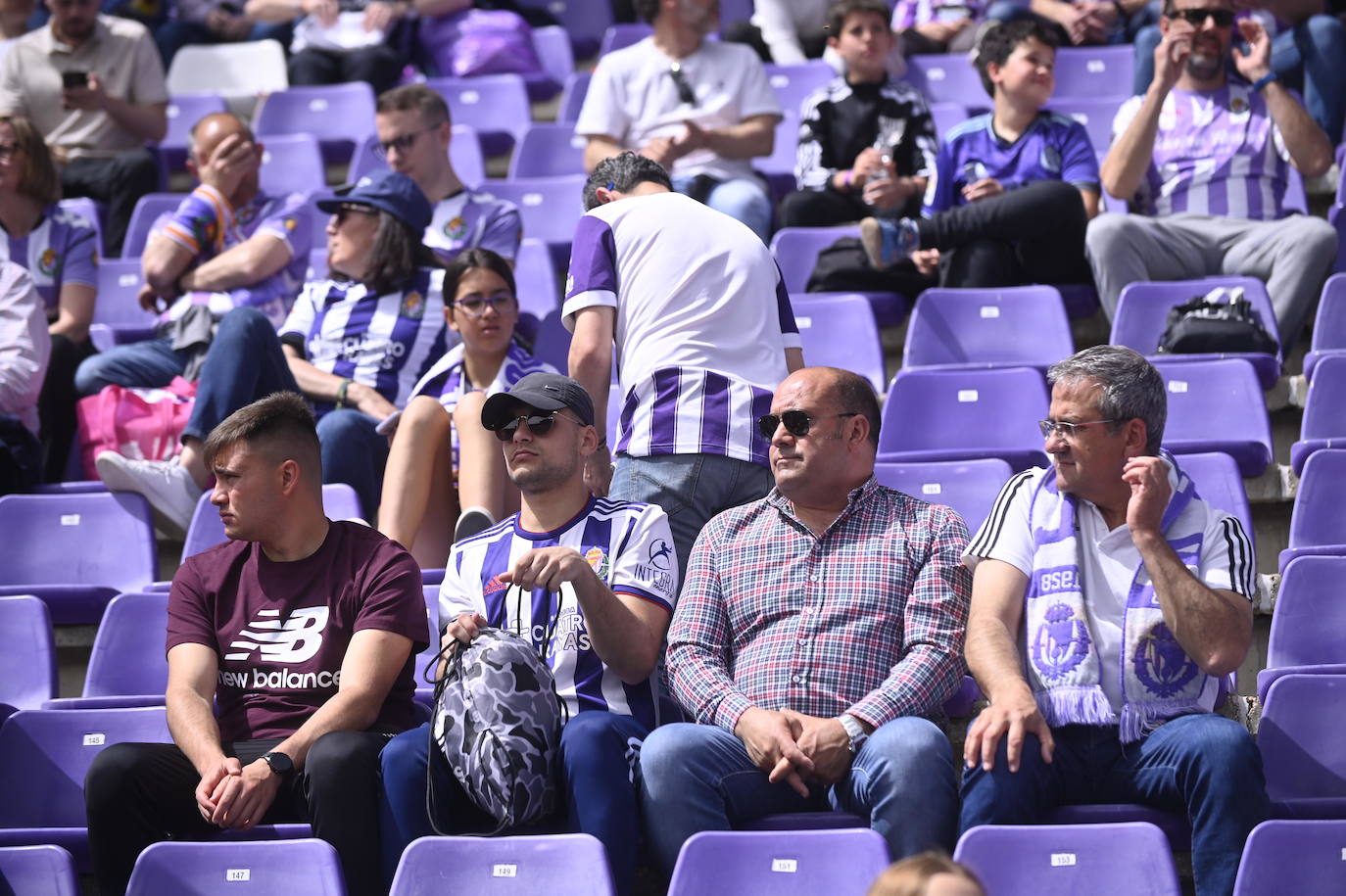 Búscate en la grada del Real Valladolid-Mallorca (1 de 4)