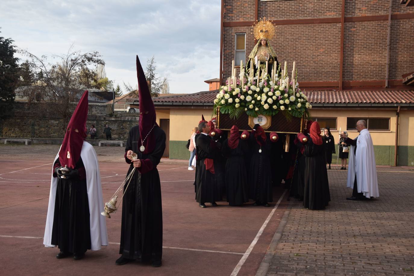 Semana Santa histórica en Guardo