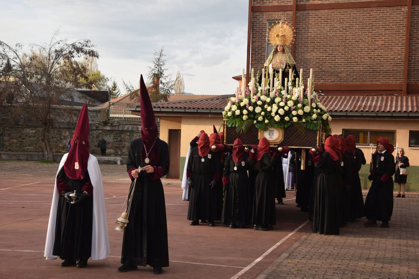 Semana Santa histórica en Guardo