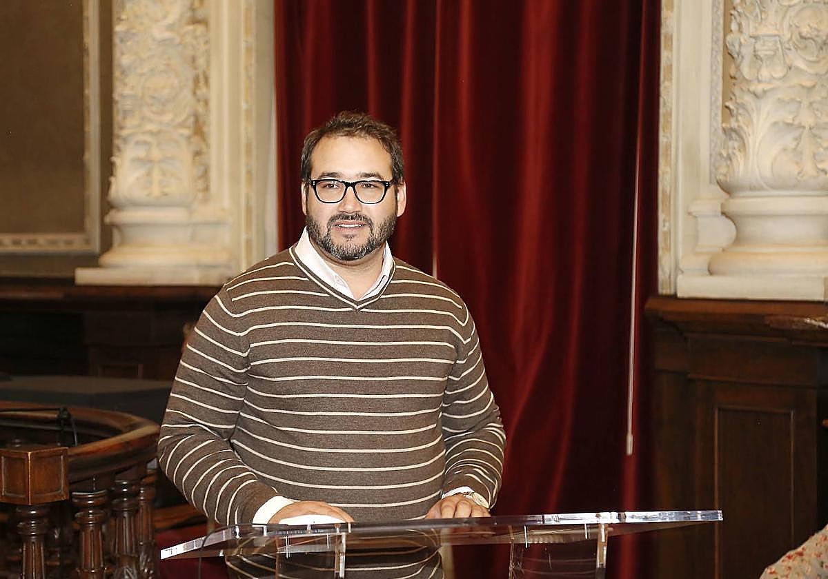 Sergio García Zamora, en diciembre de 2019 en la Diputación, al recoger el premio de poesía.