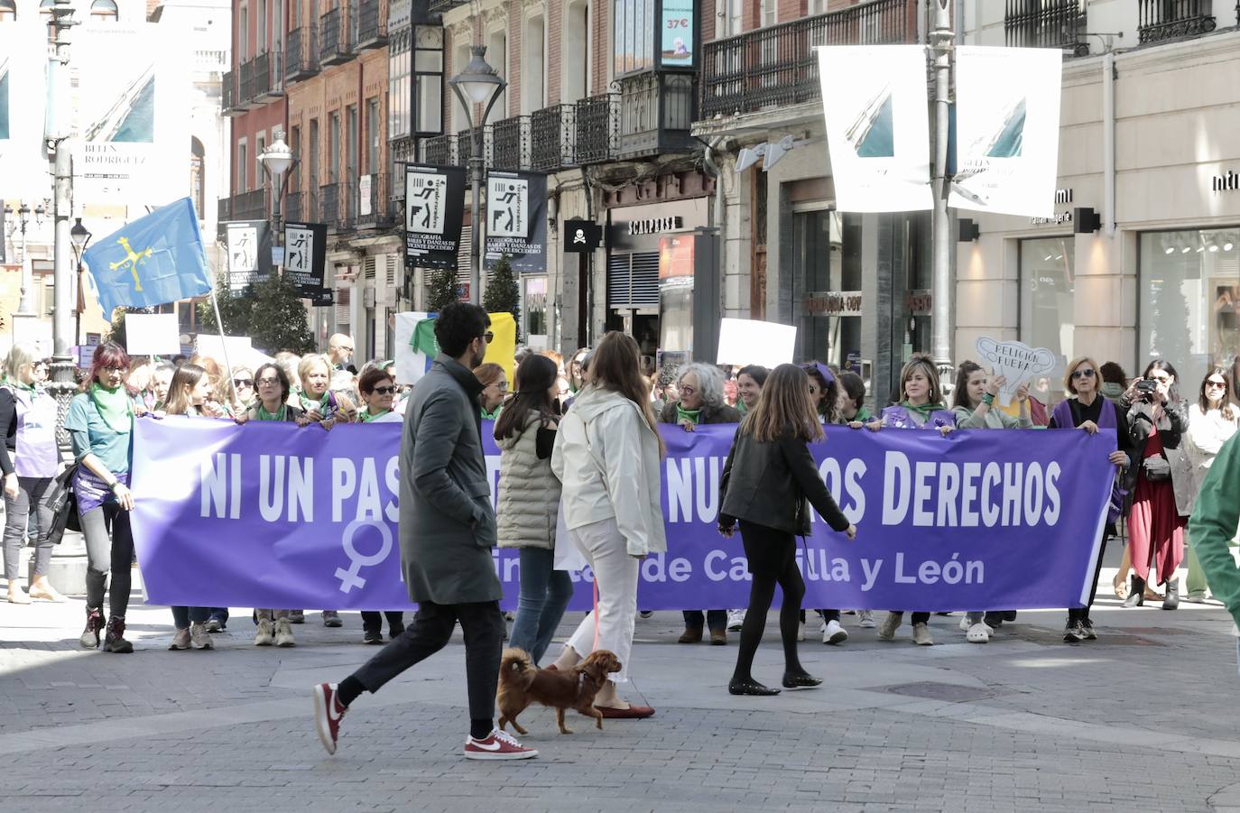 Organizaciones feminiestas se manifiestan por el derecho a aborto en Valladolid