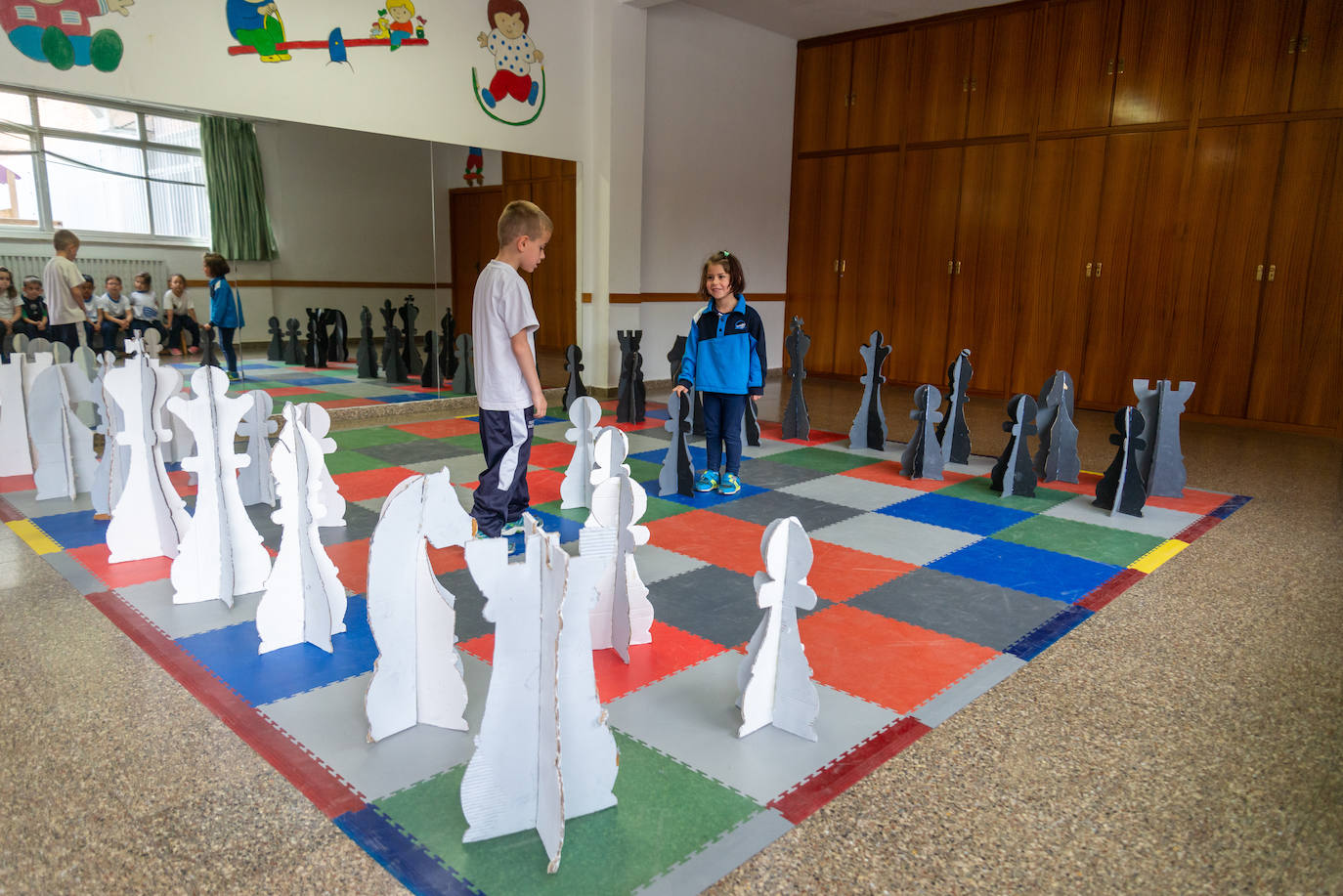 El colegio Divino Maestro es un tablero de ajedrez