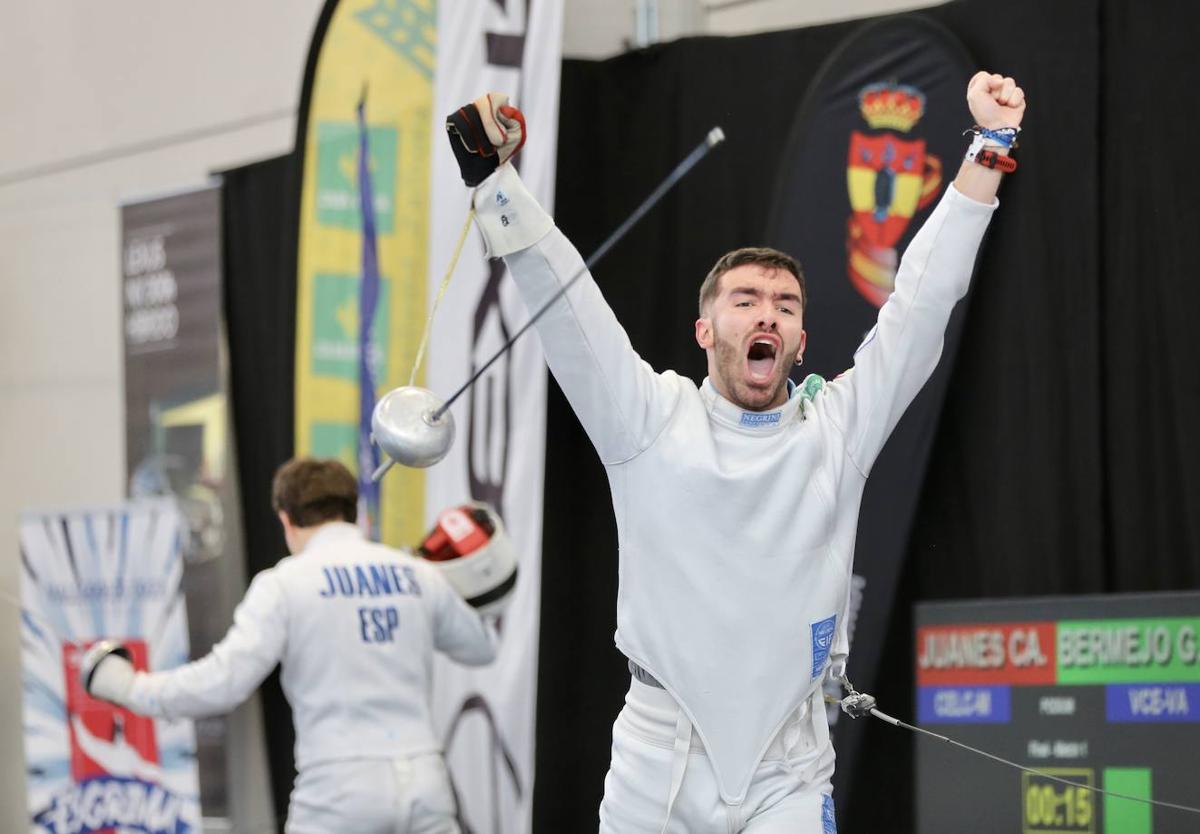 Noé Bermejo celebra su triunfo en la final sub-23.