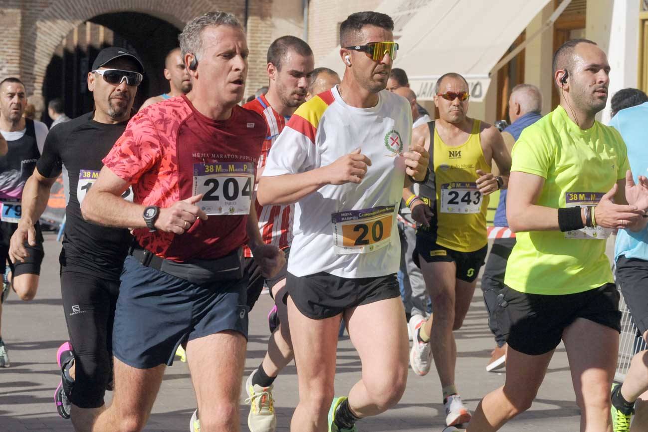 La Media Maratón de Medina del Campo, en imágenes (1/3)