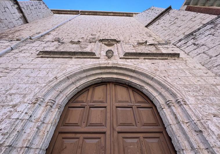 Fachada de la iglesia del Monasterio de la Inmaculada Concepción.