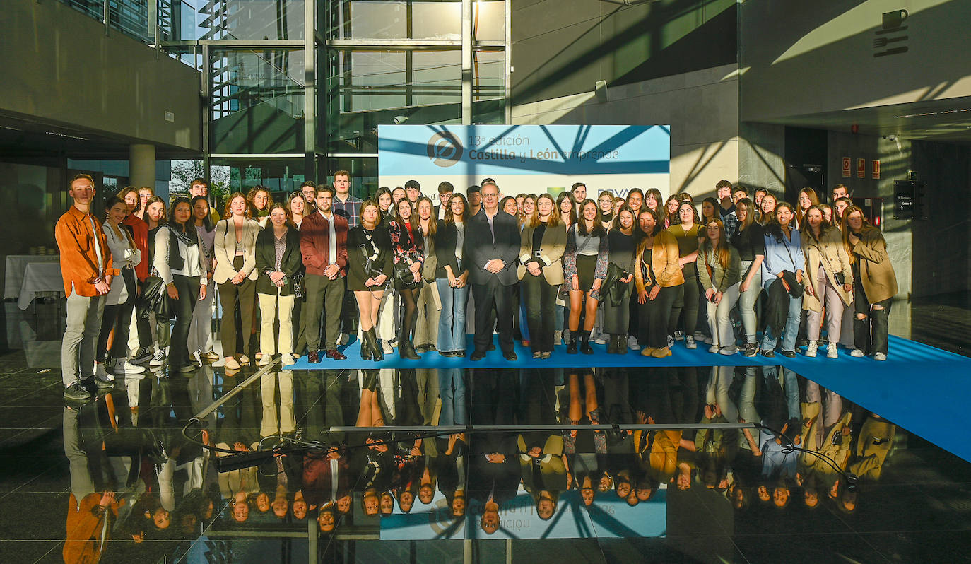 Alumnos de la Facultad de Comercio de la UVA.