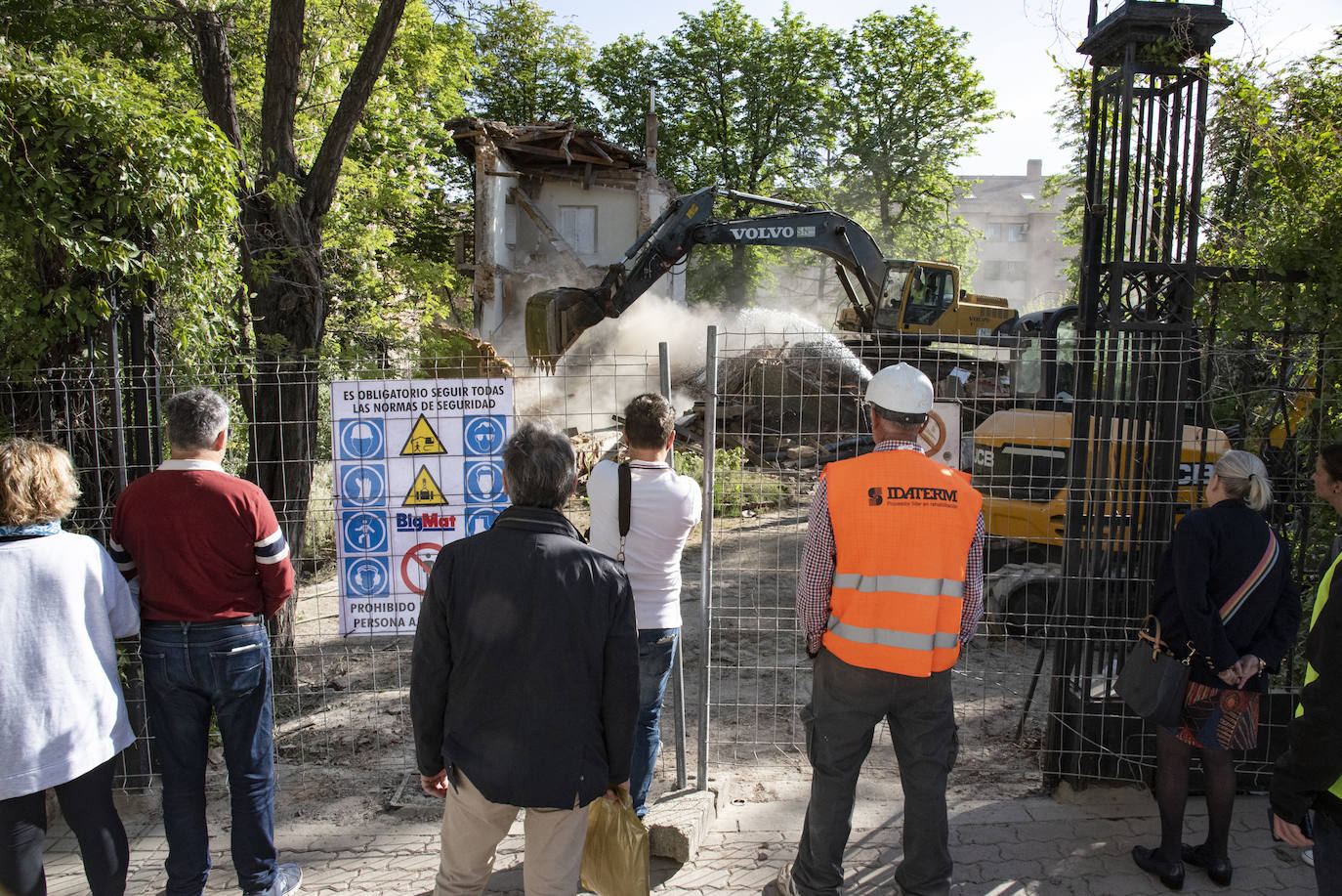 Fotografías: el derribo del chalé de Villa Estrella