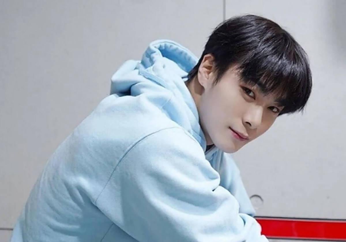 El conocido cantante de K-pop, Moonbin.