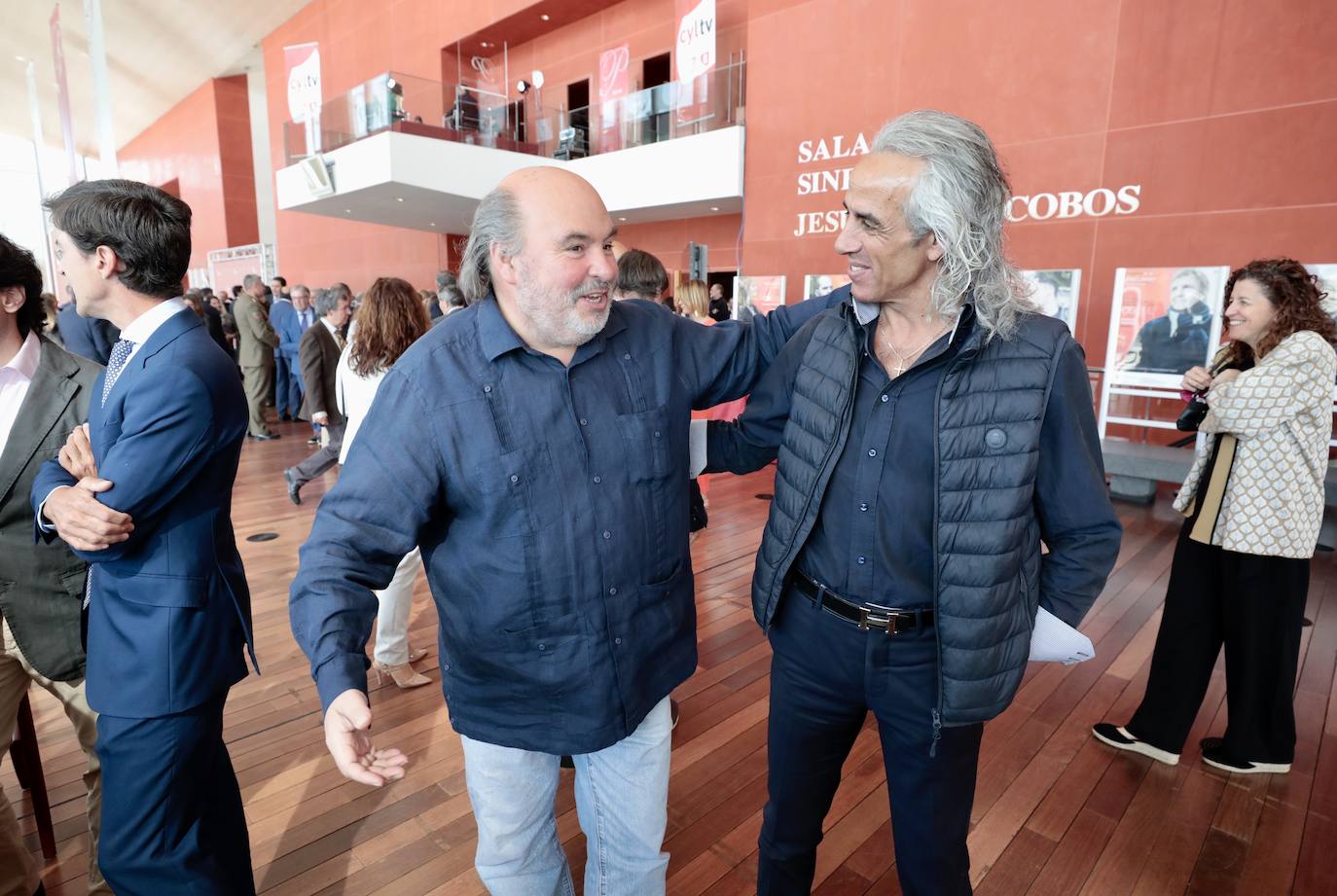 Asistentes a la entrega de los Premios Castilla y León (1 de 2)