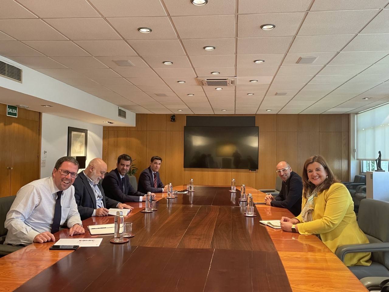 Reunión entre dirigentes de Renfe y del Ayuntamiento de Segovia.