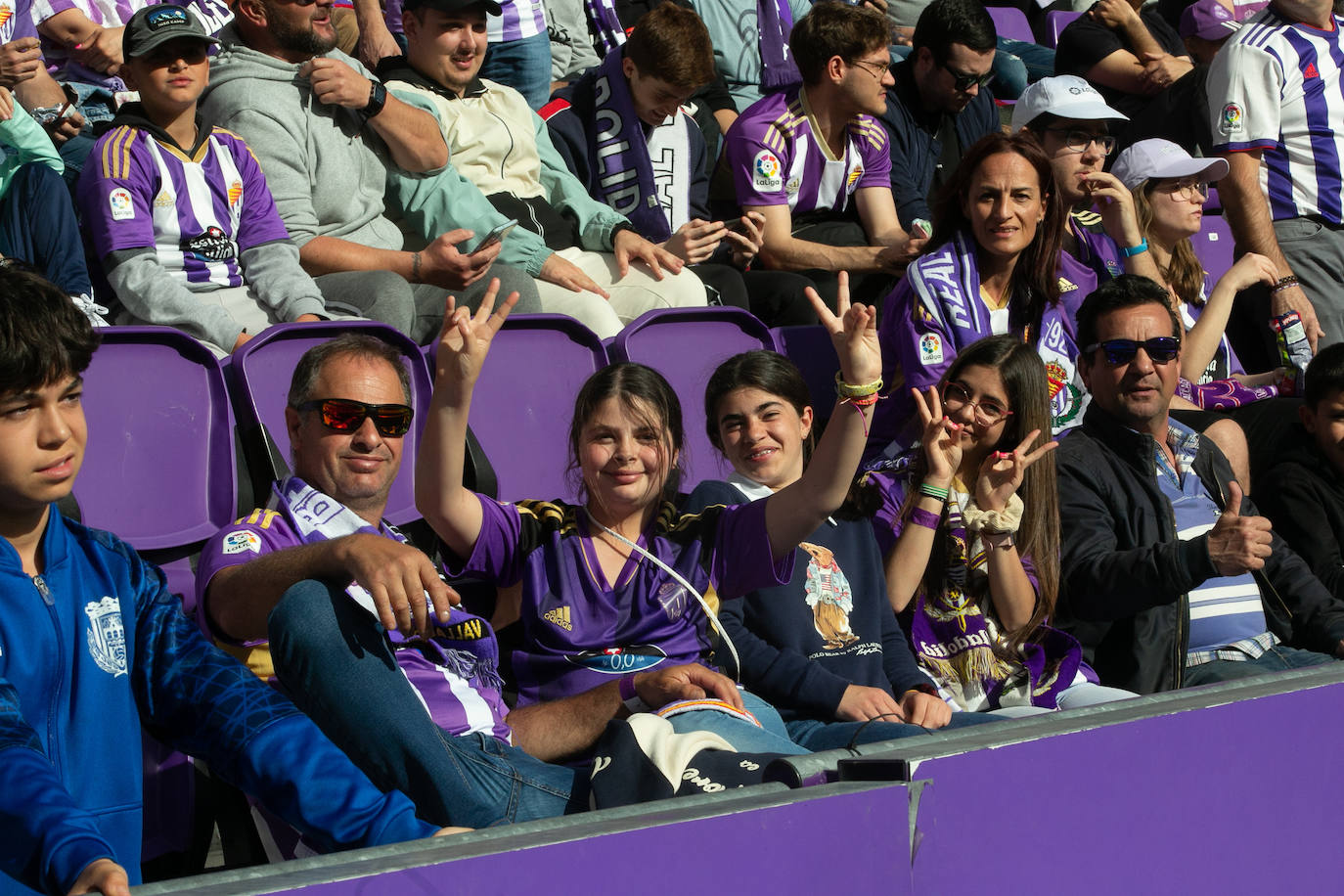 Búscate en la grada del José Zorrilla (3/6)