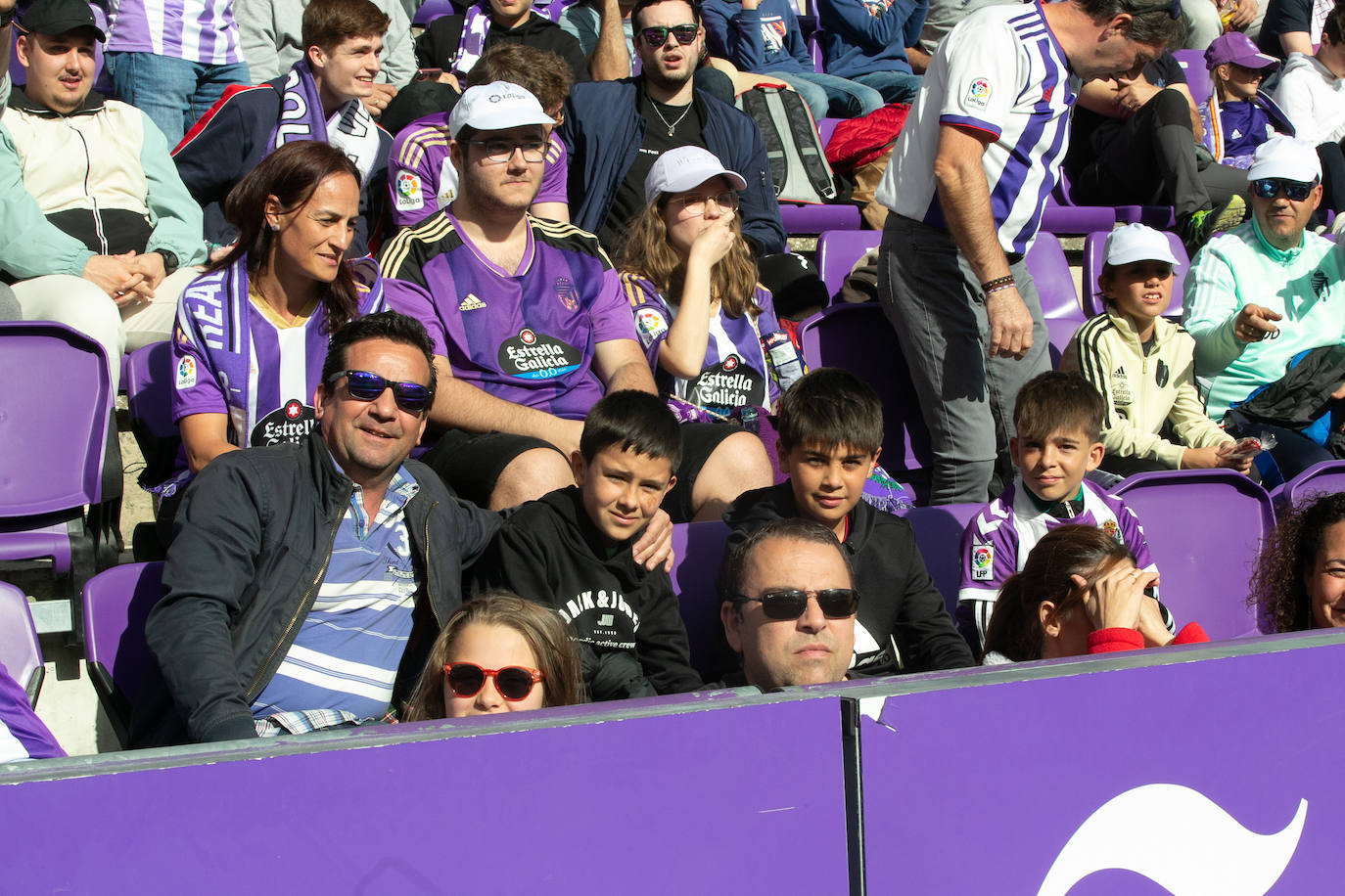 Búscate en la grada del José Zorrilla (3/6)