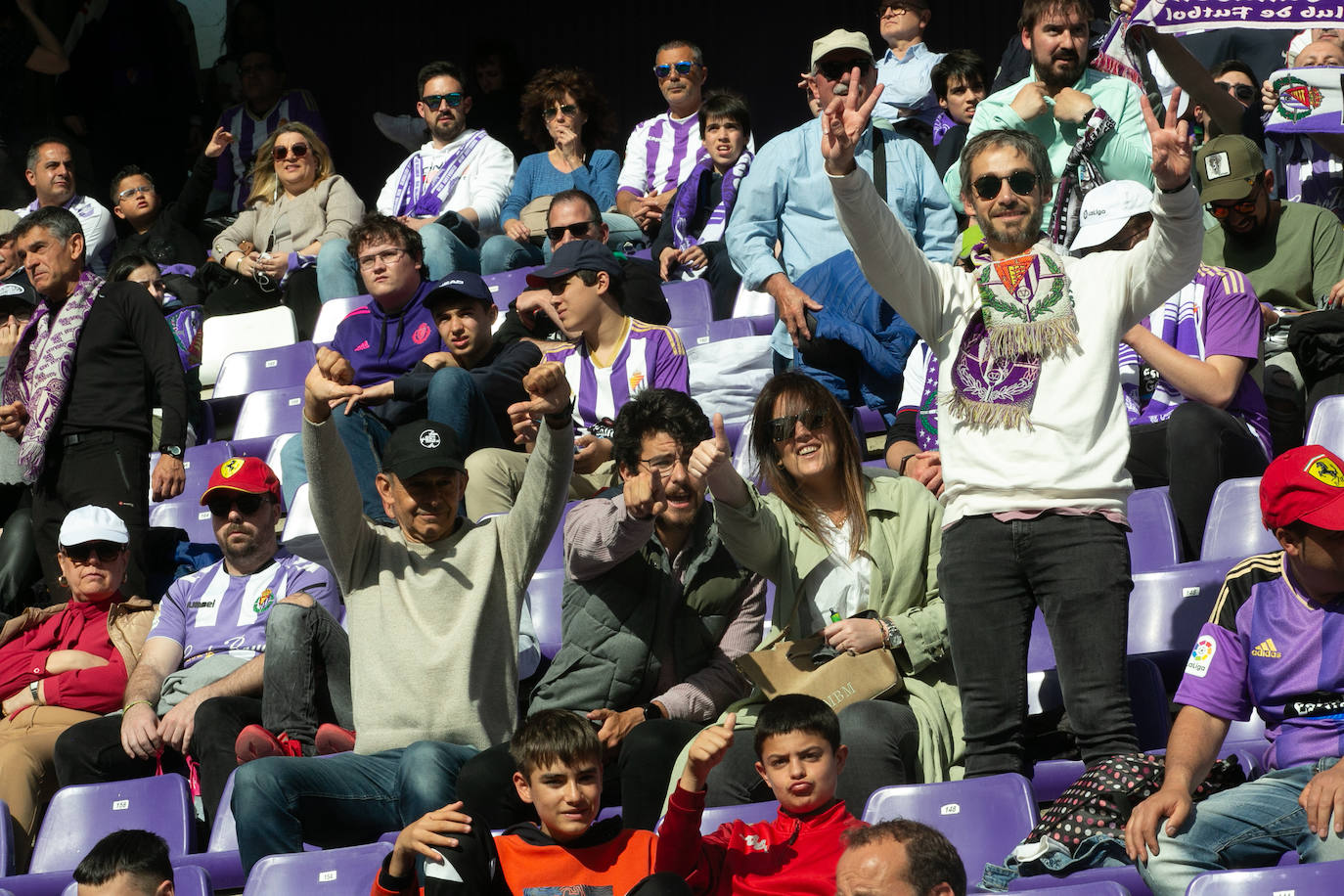 Búscate en la grada del José Zorrilla (3/6)