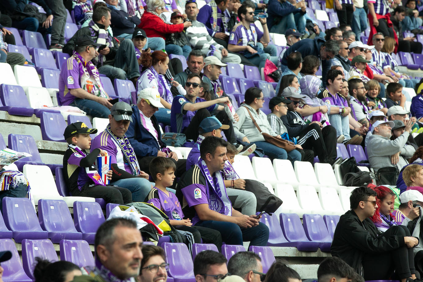 Búscate en la grada del José Zorrilla (4/6)